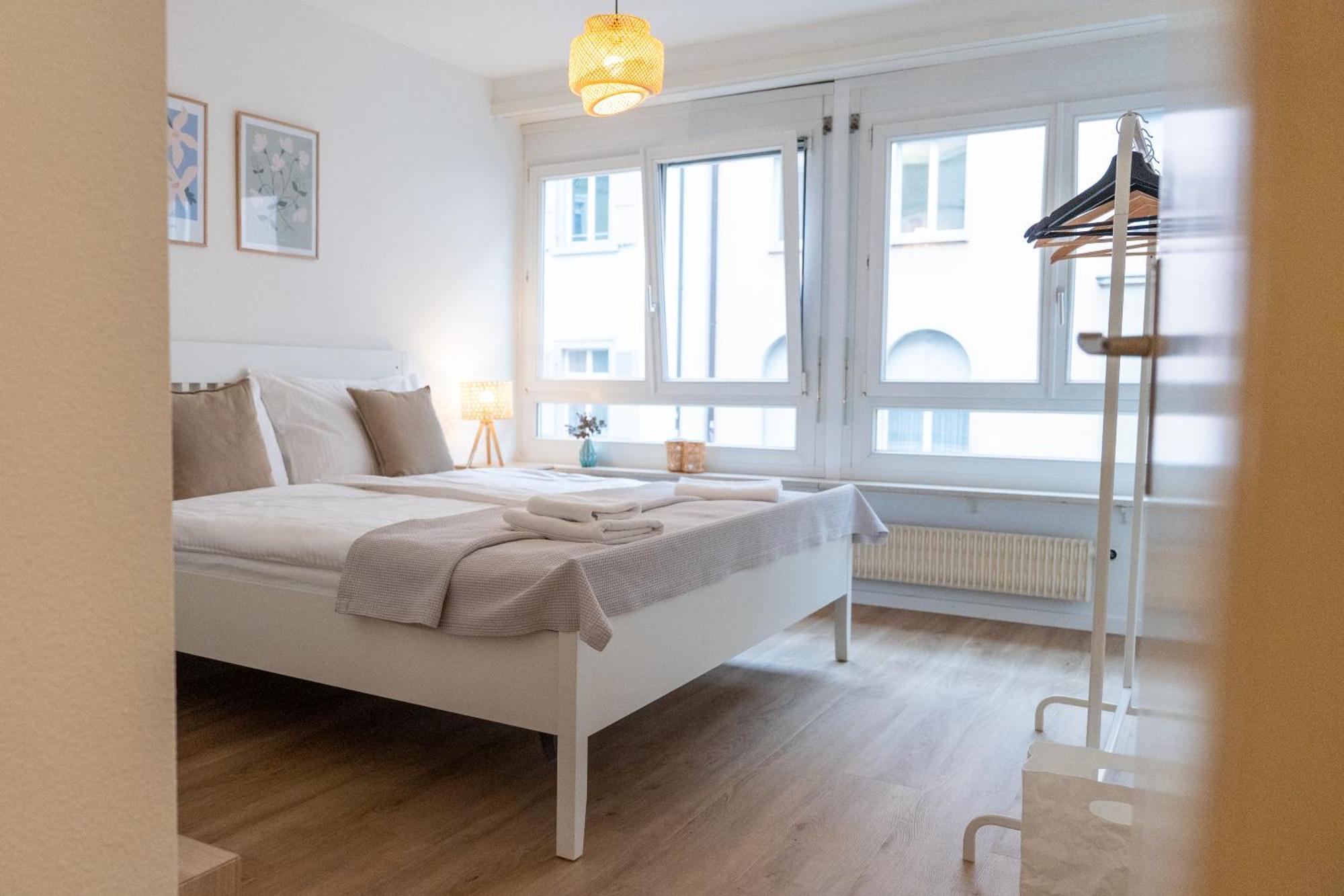 Gemuetliche Grosse Wohnung Naehe Uni Bazel Buitenkant foto