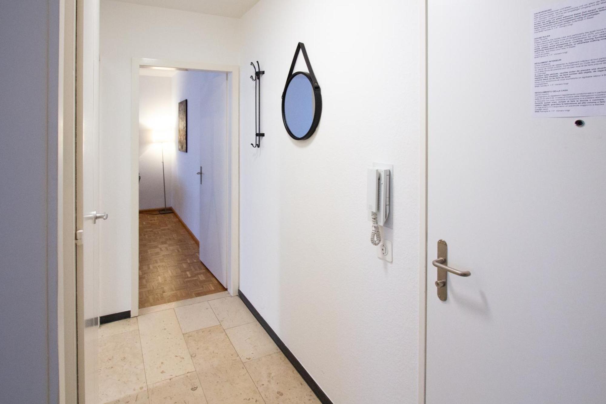 Gemuetliche Grosse Wohnung Naehe Uni Bazel Buitenkant foto